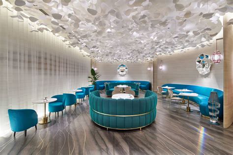 le cafe v